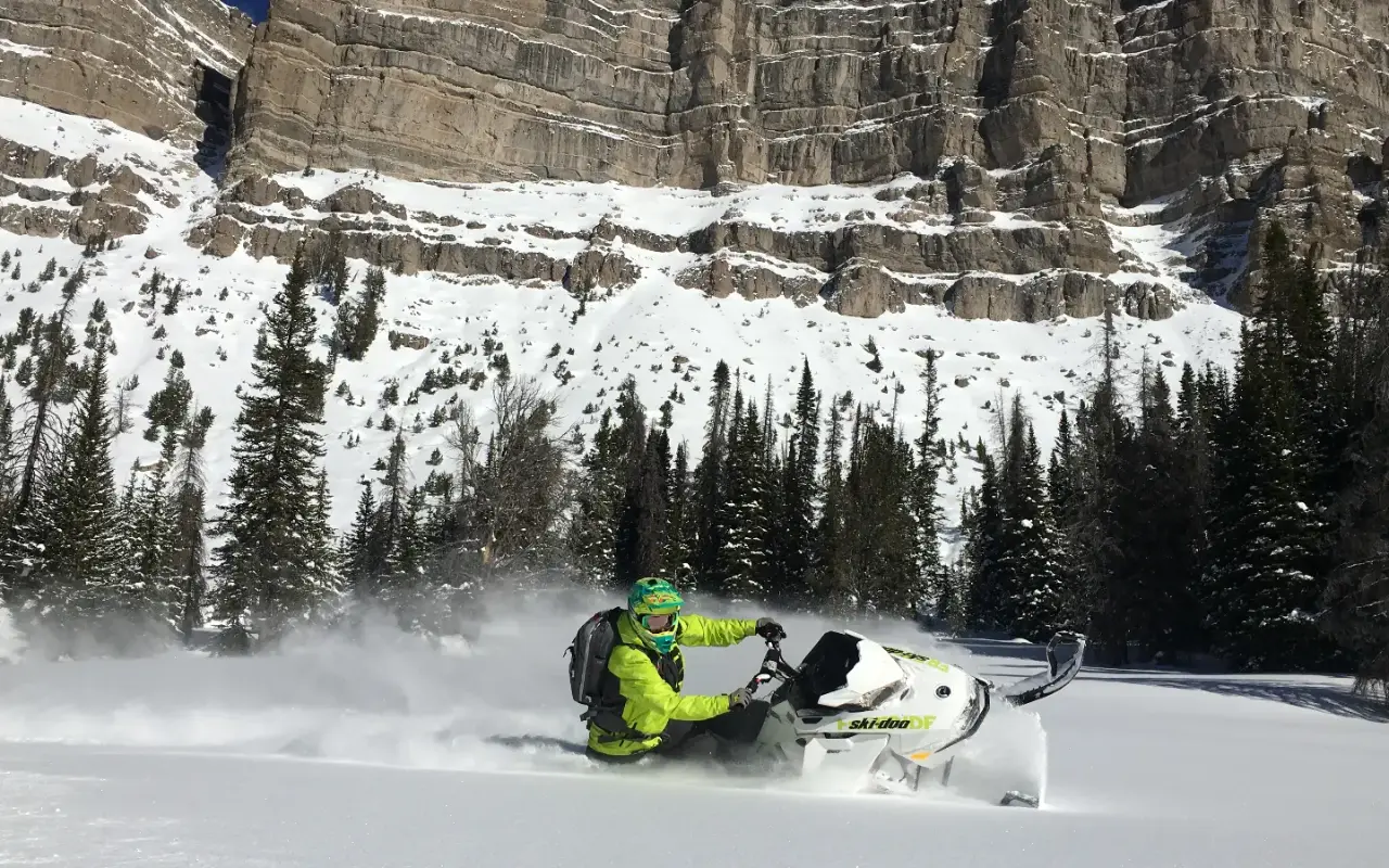 january-special-lake-resorts-in-jackson-hole-wyoming