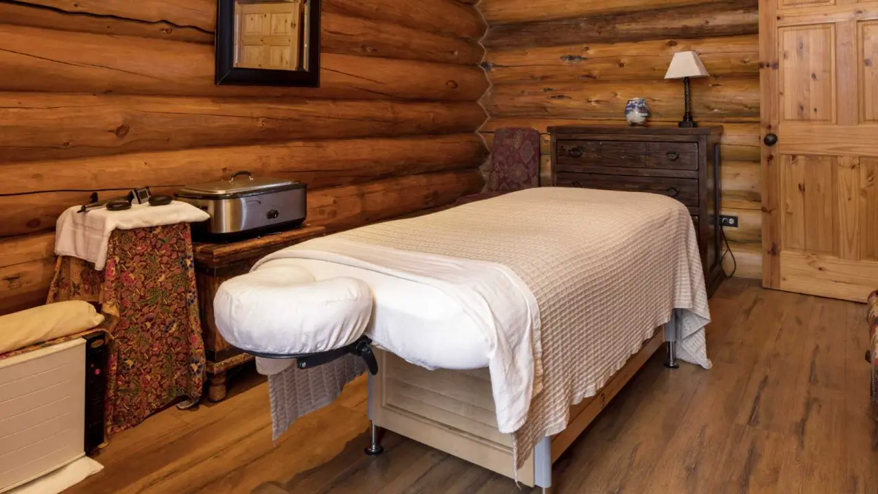 luxury-ameneties-sliding